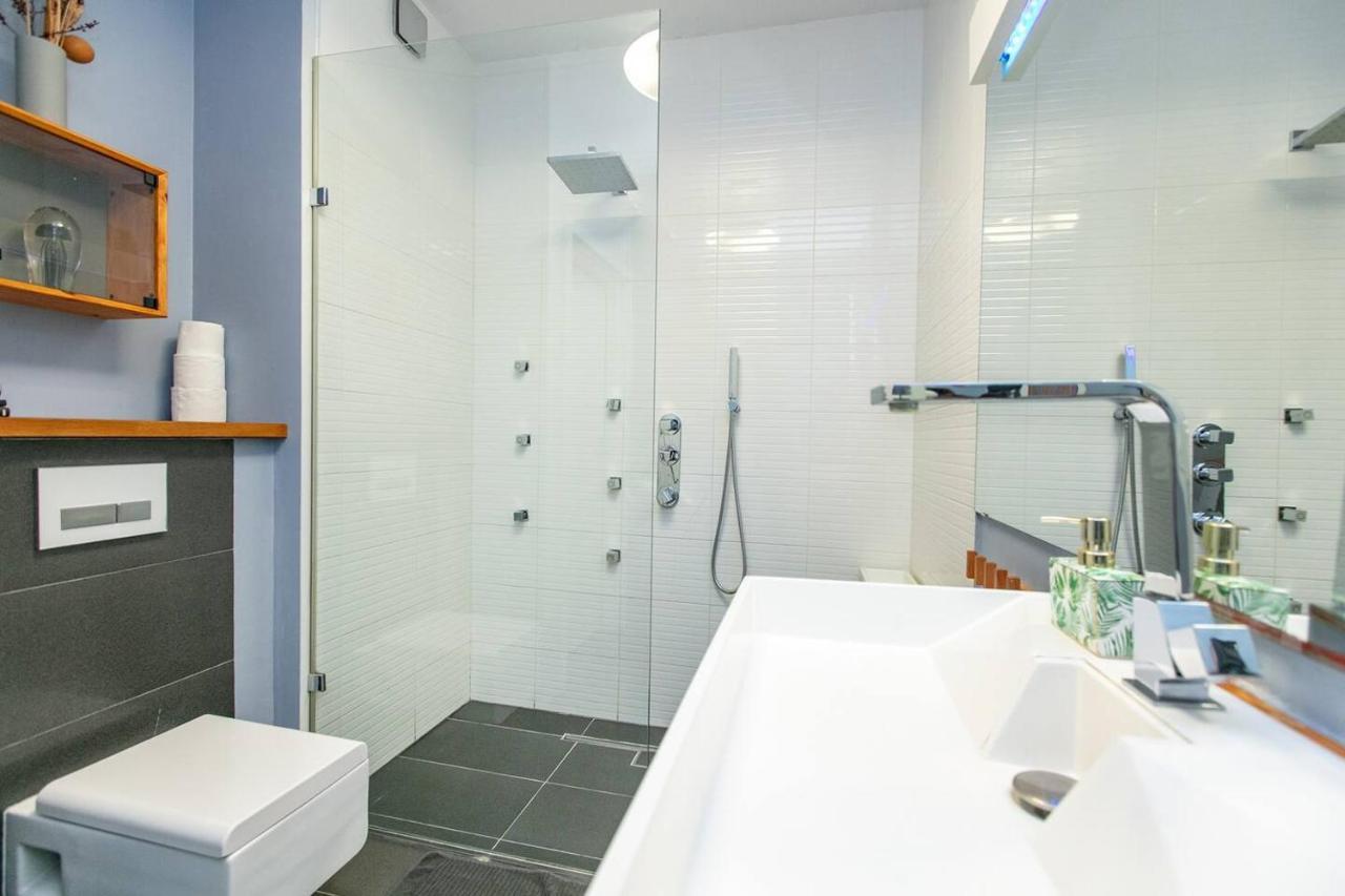Dwupoziomowy, Rodzinny Apartament. Ochrona, Garaz. Varsovie Extérieur photo